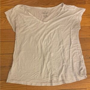 American Eagle Outfitters Women's White V-Neck Tee M